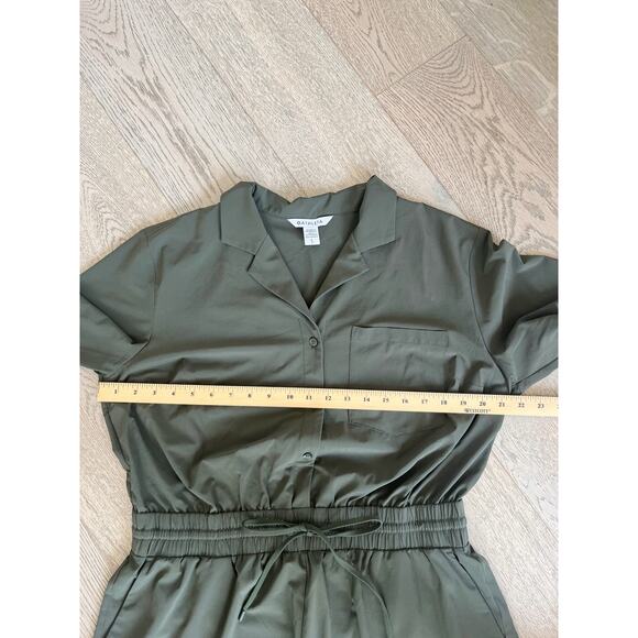 ATHLETA Avenue Romper Olive Green EUC SZ Large Quick-Drying Wrinkle-Resistant - Picture 5 of 7